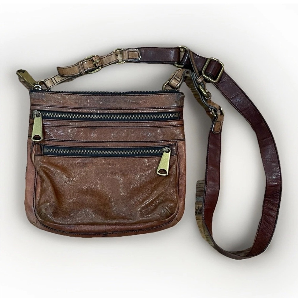 FOSSIL Explorer Brown Leather Crossbody Bag Hipster Zip Pockets Boho Adjustable